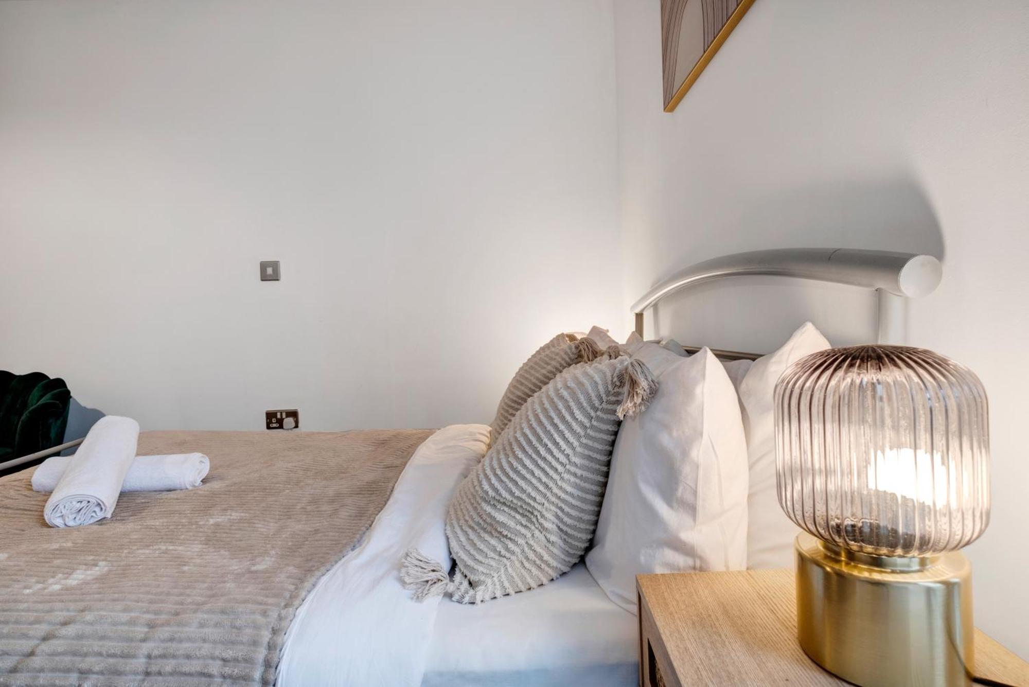 Ultra Stylish 2 Bedroom Apt Centrally Located Μπέρμιγχαμ Εξωτερικό φωτογραφία