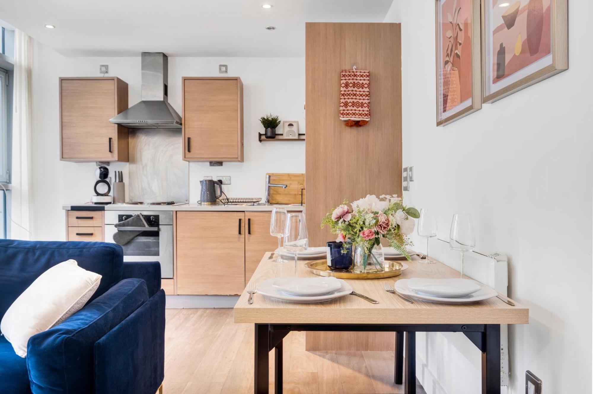 Ultra Stylish 2 Bedroom Apt Centrally Located Μπέρμιγχαμ Εξωτερικό φωτογραφία